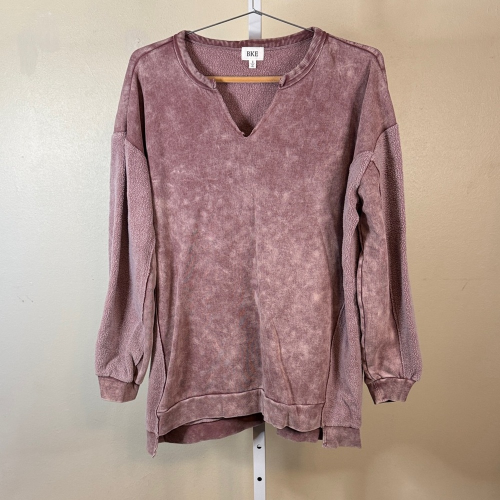 Buckle BKE Women's Purple Sweatshirt Top Small